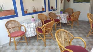 thumbnail: Cafe