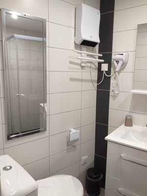 thumbnail: Bathroom