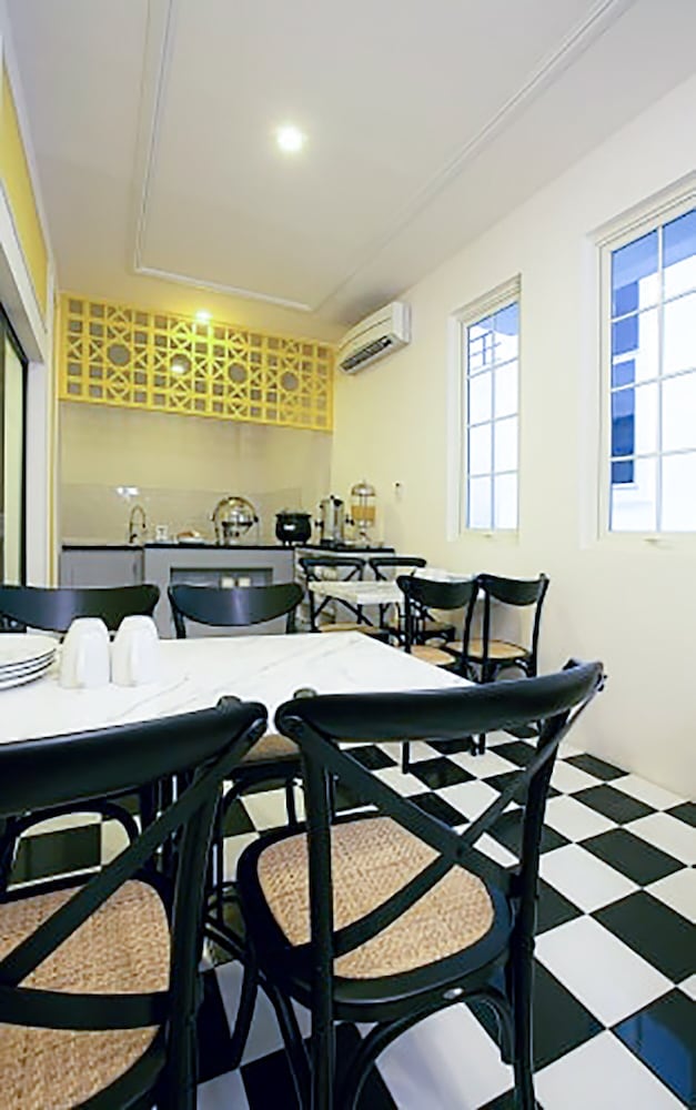 Restaurant-cafeteria