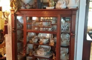 thumbnail: Interior detail