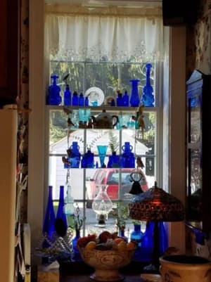 thumbnail: Interior detail
