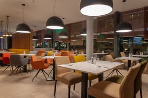 thumbnail: Restaurant