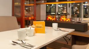 thumbnail: Restaurant