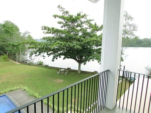 thumbnail: Property entrance