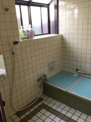 thumbnail: Bathroom shower
