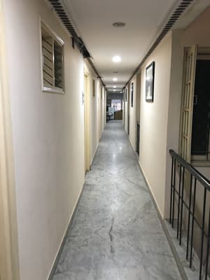 thumbnail: Hallway