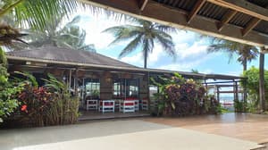 thumbnail: Poolside bar