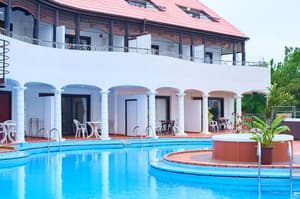 thumbnail: Outdoor pool