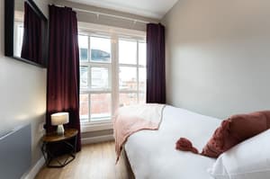 thumbnail: Room