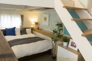 thumbnail: In-room dining
