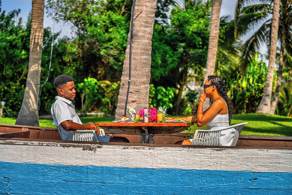 Couples dining