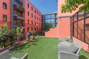 thumbnail: Exterior