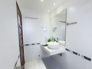 thumbnail: Interior detail
