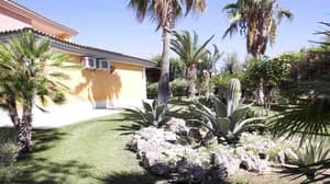 thumbnail: Property grounds