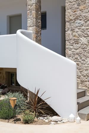 thumbnail: Exterior