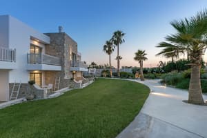 thumbnail: Exterior