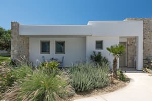 thumbnail: Exterior