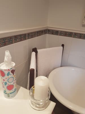 thumbnail: Bathroom amenities