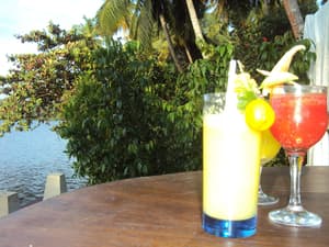 thumbnail: Poolside bar
