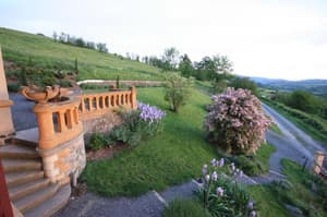 thumbnail: General view