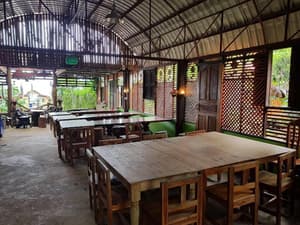 thumbnail: Restaurant