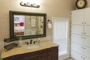 thumbnail: Bathroom