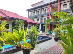 thumbnail: Exterior