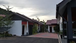 thumbnail: Property grounds