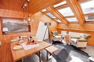 thumbnail: Living area