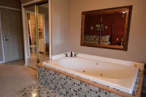 thumbnail: Jetted tub