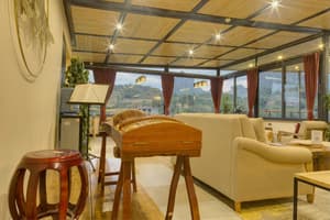 thumbnail: Interior detail