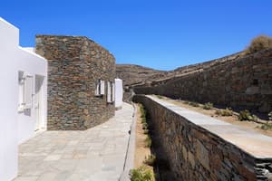 thumbnail: Exterior detail