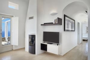 thumbnail: Interior