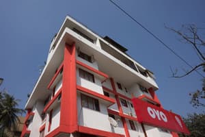 thumbnail: Front of property