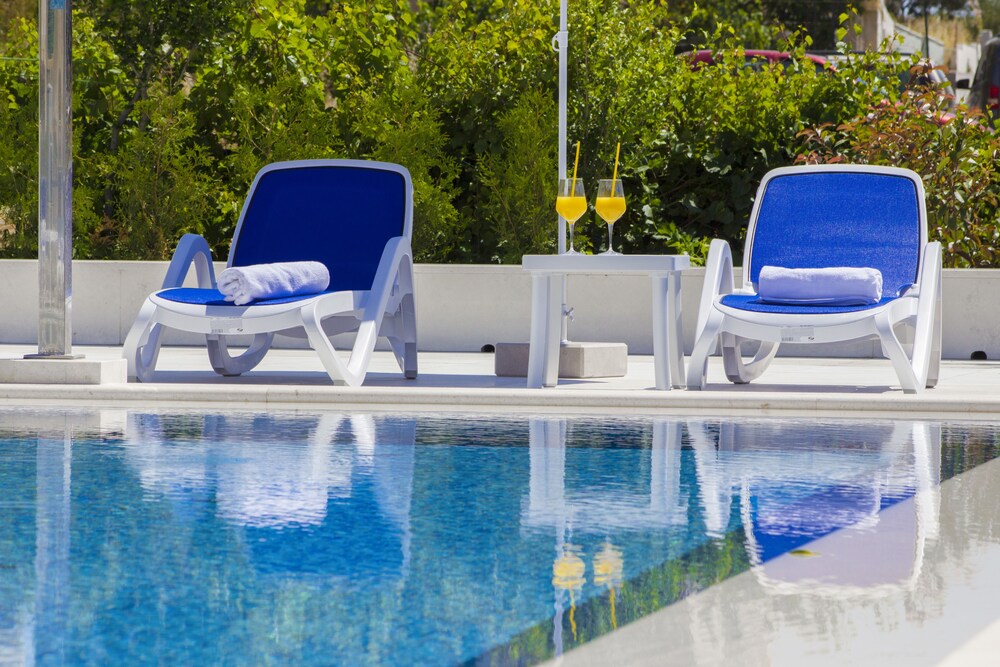 Sundeck