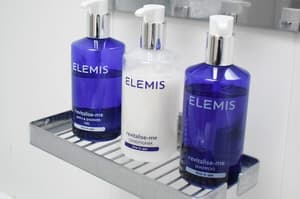 thumbnail: Bathroom amenities