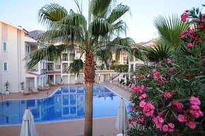thumbnail: Exterior
