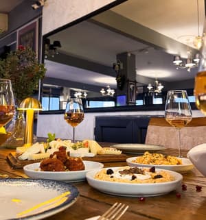 thumbnail: Restaurant