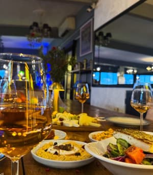 thumbnail: Restaurant