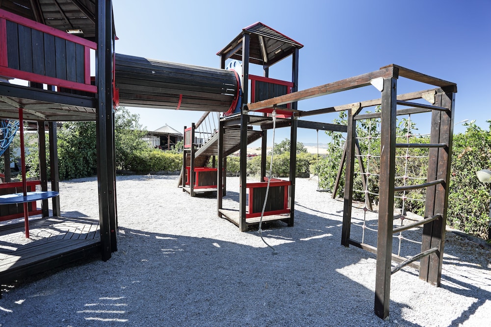 Children's play area - outdoor