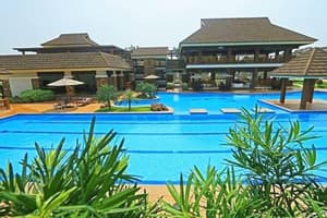 thumbnail: Outdoor pool
