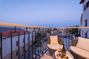 thumbnail: Balcony view