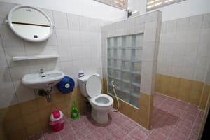 thumbnail: Bathroom
