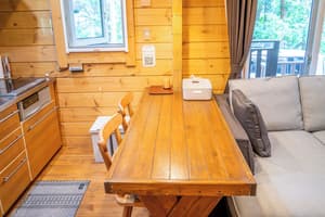 thumbnail: In-room dining
