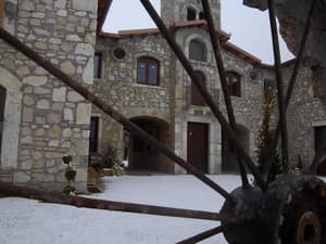 thumbnail: Exterior