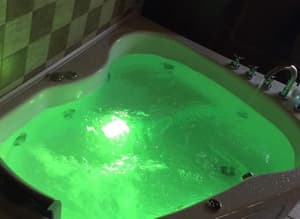 thumbnail: Jetted tub
