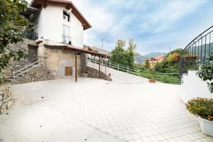 thumbnail: General view