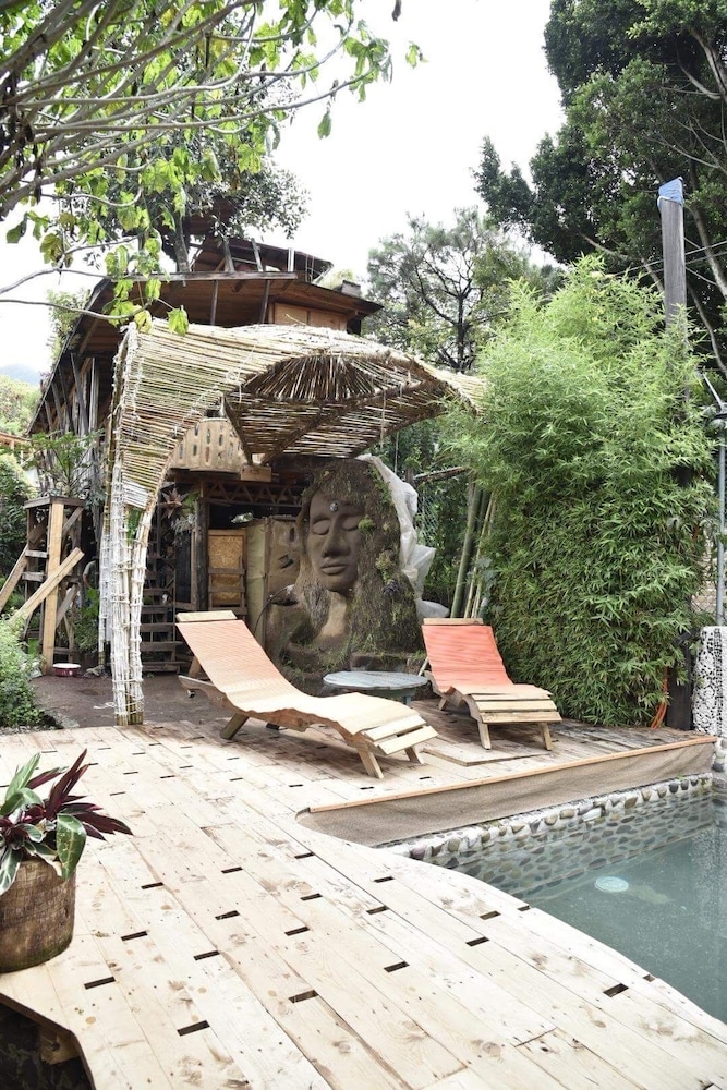 Sundeck