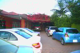 Honeybed Lodge