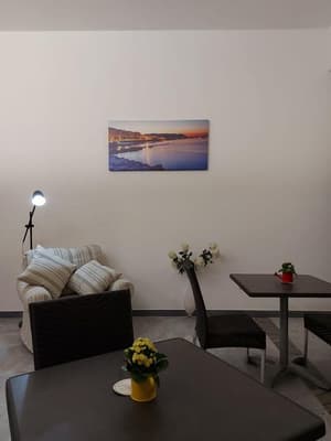 thumbnail: Living area
